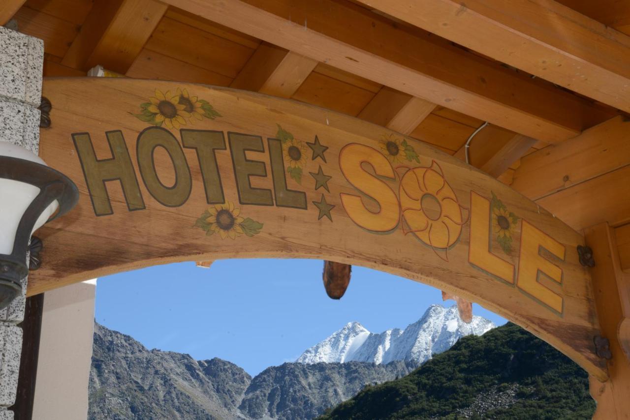 Hotel Sole Passo del Tonale Eksteriør bilde