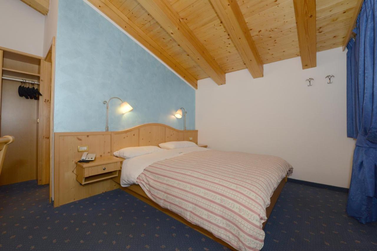 Hotel Sole Passo del Tonale Eksteriør bilde