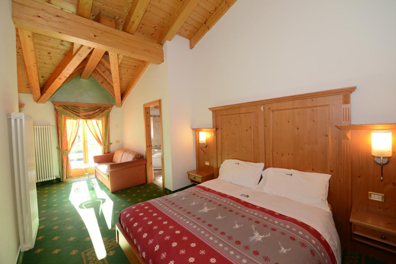 Hotel Sole Passo del Tonale Eksteriør bilde