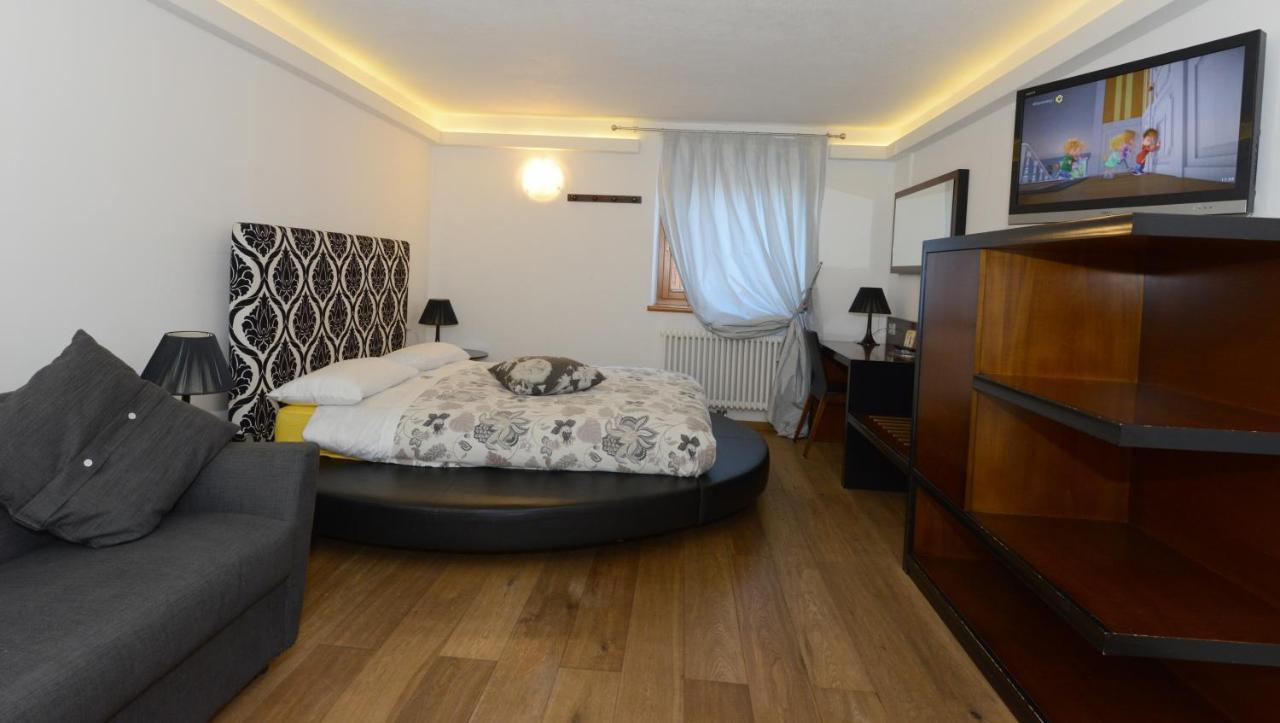Hotel Sole Passo del Tonale Eksteriør bilde