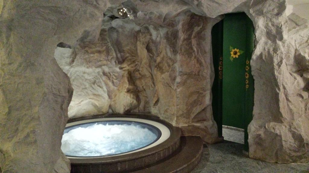 Hotel Sole Passo del Tonale Eksteriør bilde